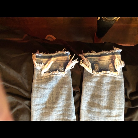 Kancan signature distressed ankle jeans. EUC - Picture 5 of 5
